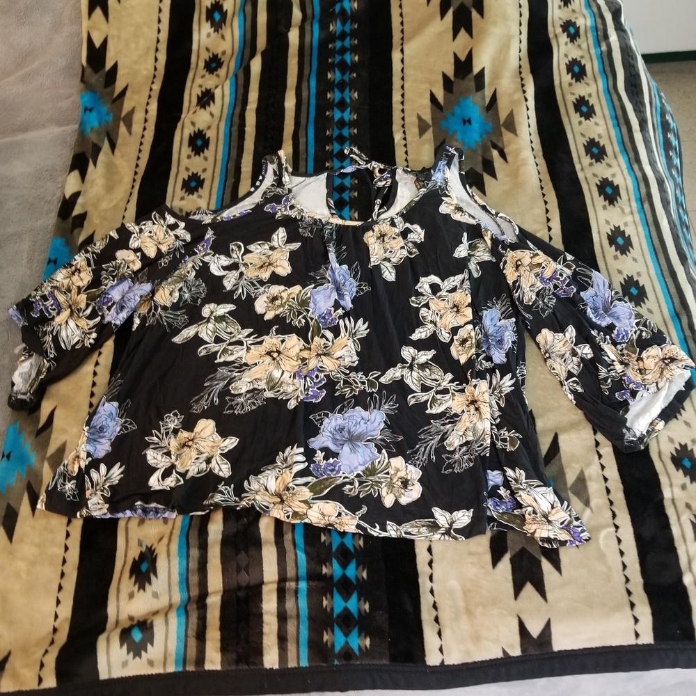 i Jeans By Buffalo Black Blouse
